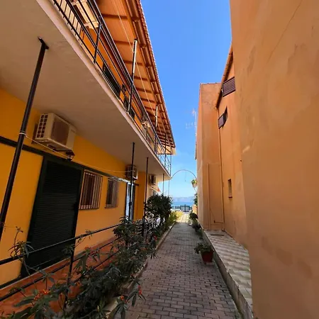 Evgenios Apartment